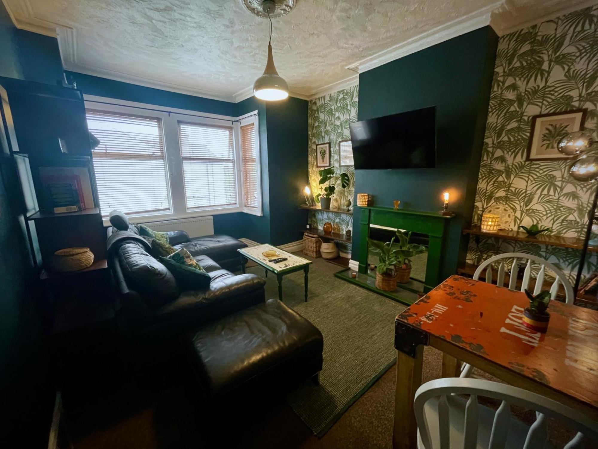 Апартаменты Stylish And Artistic Flat In Southend On Sea Экстерьер фото