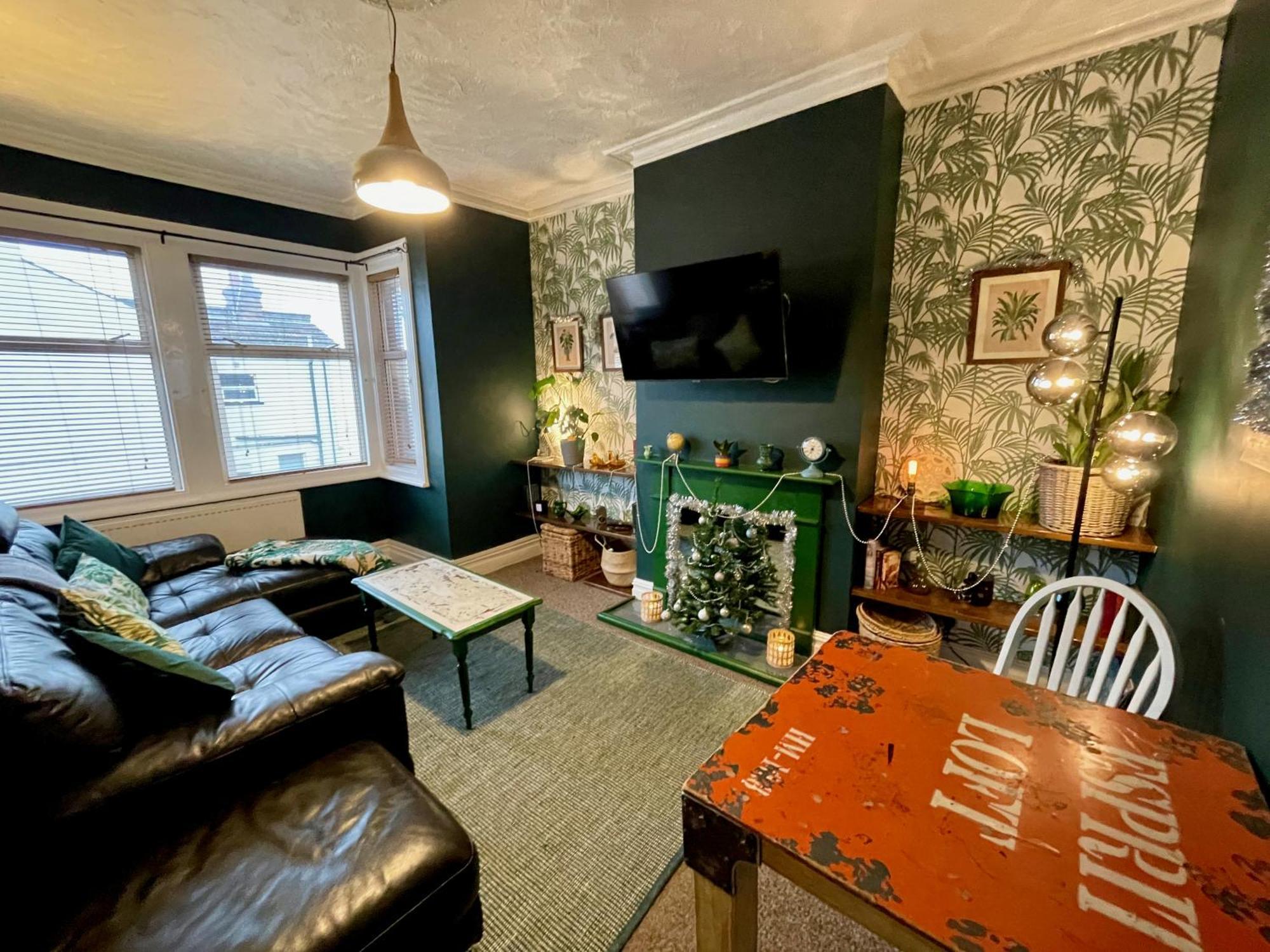 Апартаменты Stylish And Artistic Flat In Southend On Sea Экстерьер фото