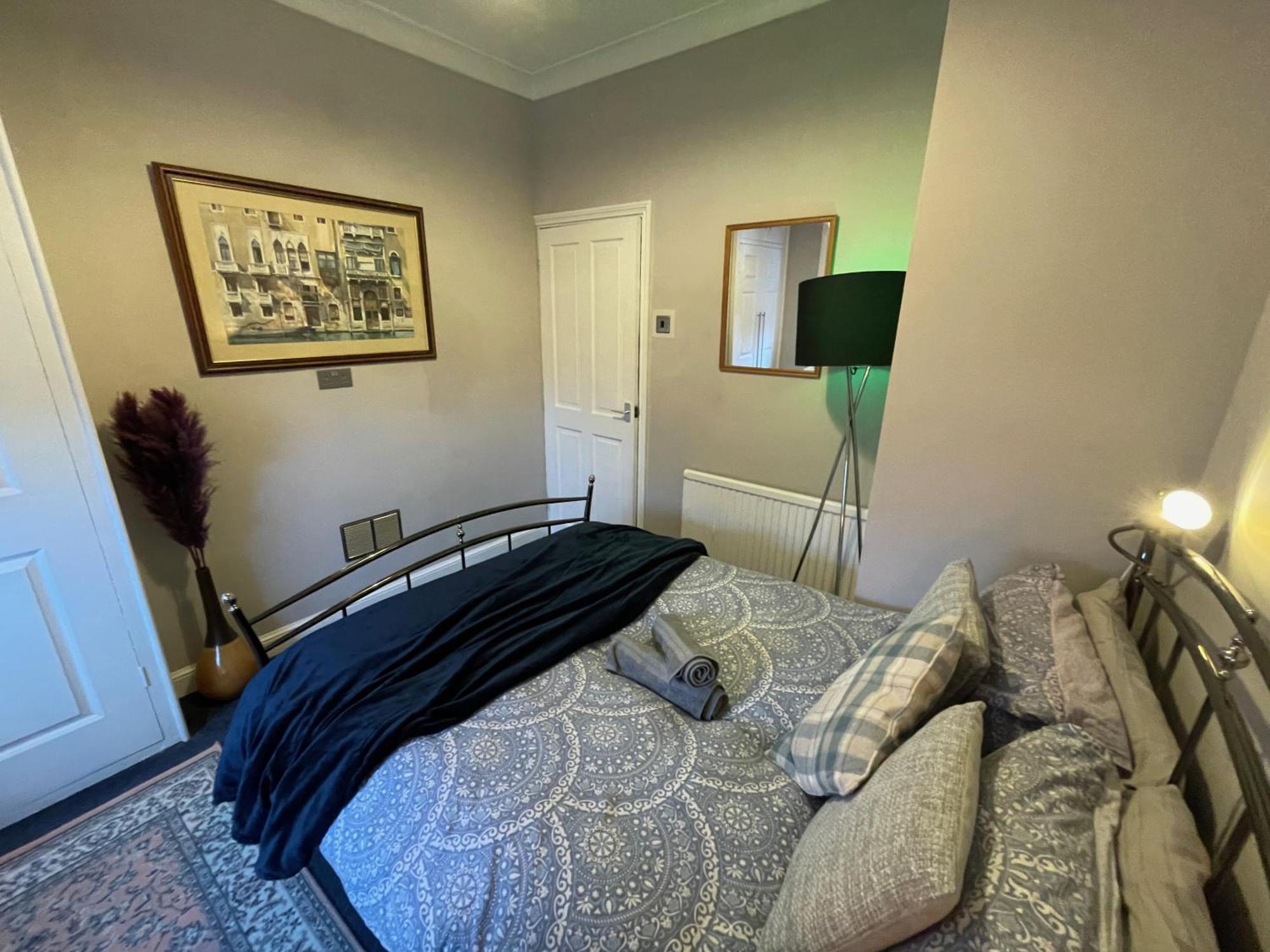 Апартаменты Stylish And Artistic Flat In Southend On Sea Экстерьер фото