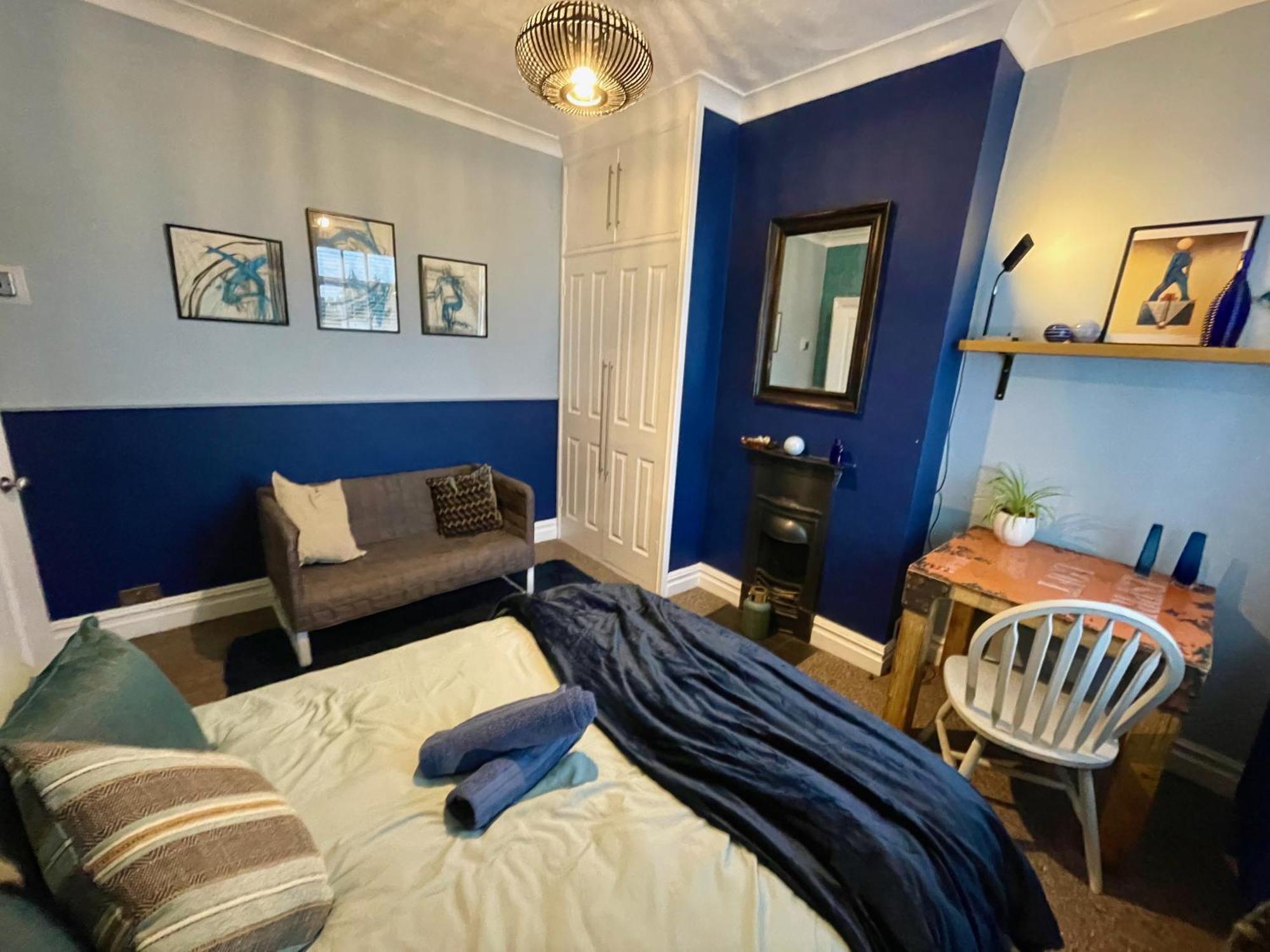 Апартаменты Stylish And Artistic Flat In Southend On Sea Экстерьер фото